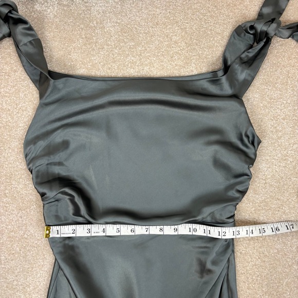 Petal & Pup Selma Off Shoulder Satin Cowl Neck Ruched Side Tie Maxi Dress Sz M - Picture 9 of 10